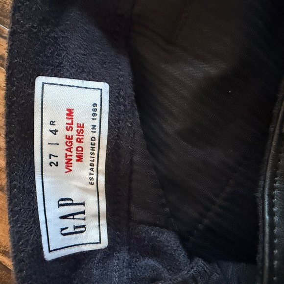GAP Mid Rise Vegan Leather Moto Vintage Slim Pants - Size 4 Regular - Picture 3 of 3